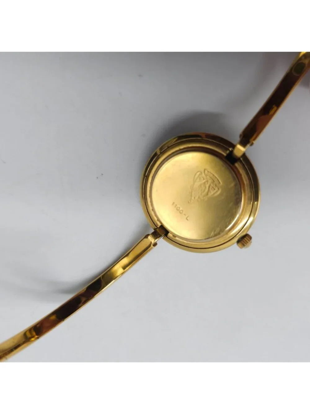 Gucci Womens 1100L Vintage Bangle Watch Gold-Tone Green/Red Enamel